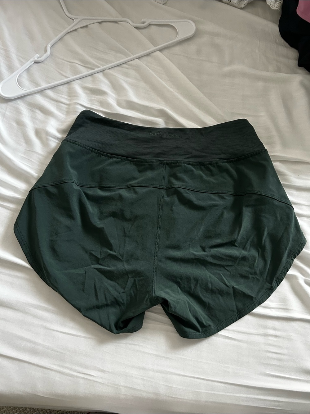 outdoor voices Hudson shorts 2.5”